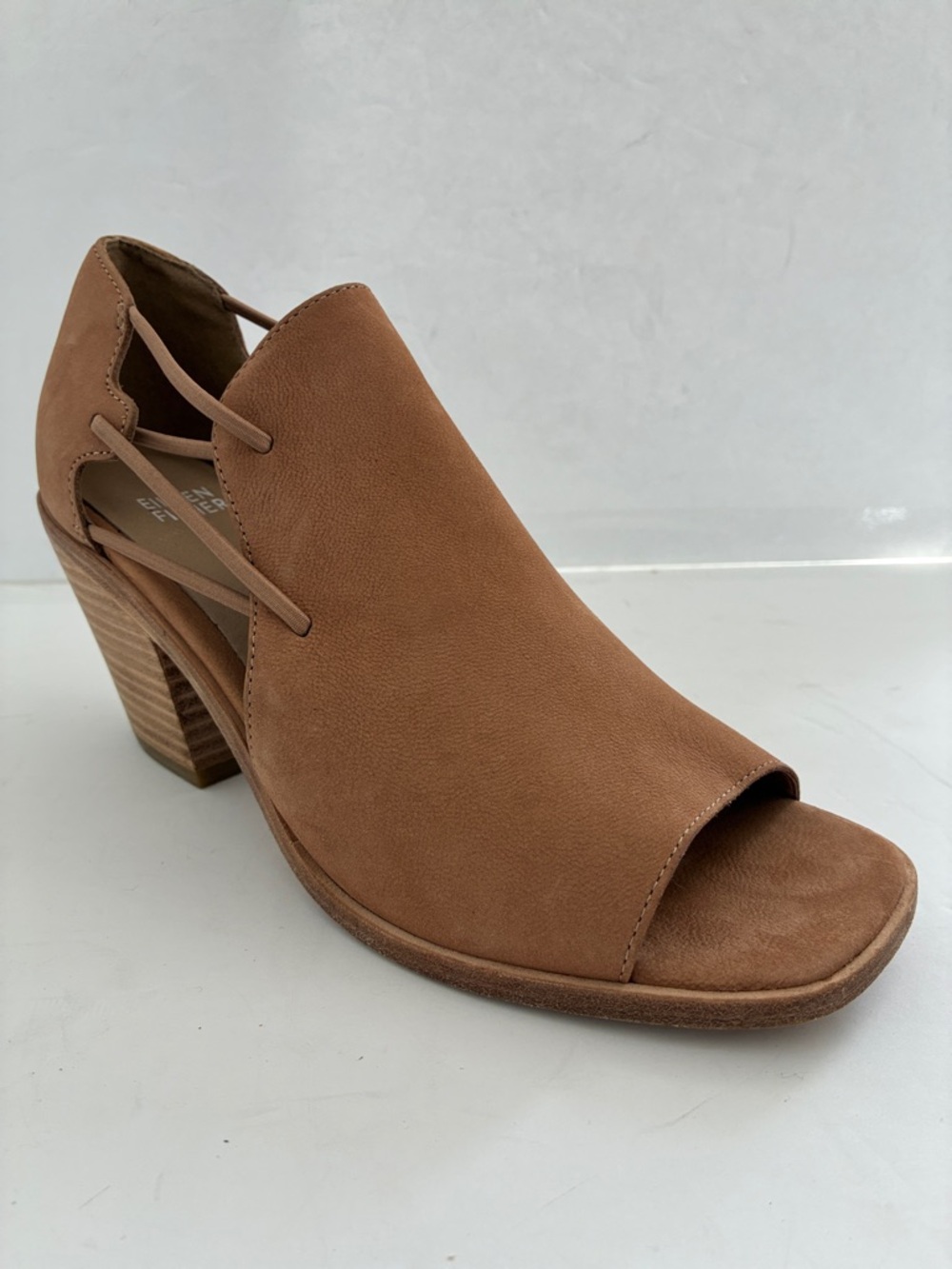 EILEEN FISHER Nikki Sandal Honey Suede Peep-Toe Block Heel Booties Size 8 NEW - Picture 8 of 12